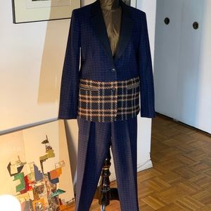 DKNY - Blue Wool Pant Suit - Pants Size 12 - Jacket Size 6